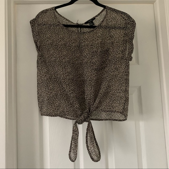 F21 Leopard Print Chiffon Top - Picture 1 of 4
